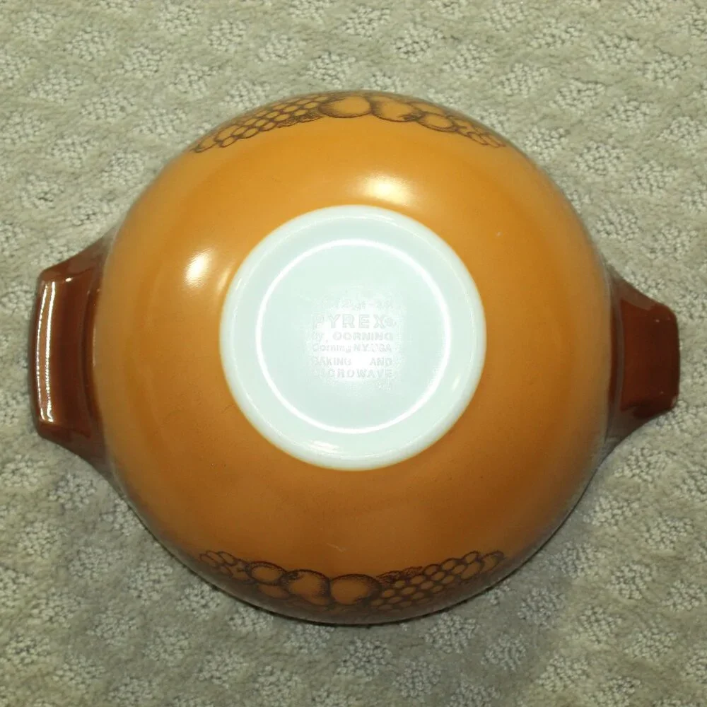 Set of 4 Vintage Pyrex Old Orchard 441, 442, 443, 444 Cinderella Nesting Mixing